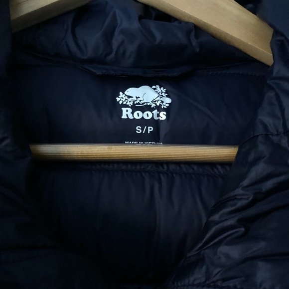 Roots Packable Down Jacket (Worn Once) - Picture 2 of 3